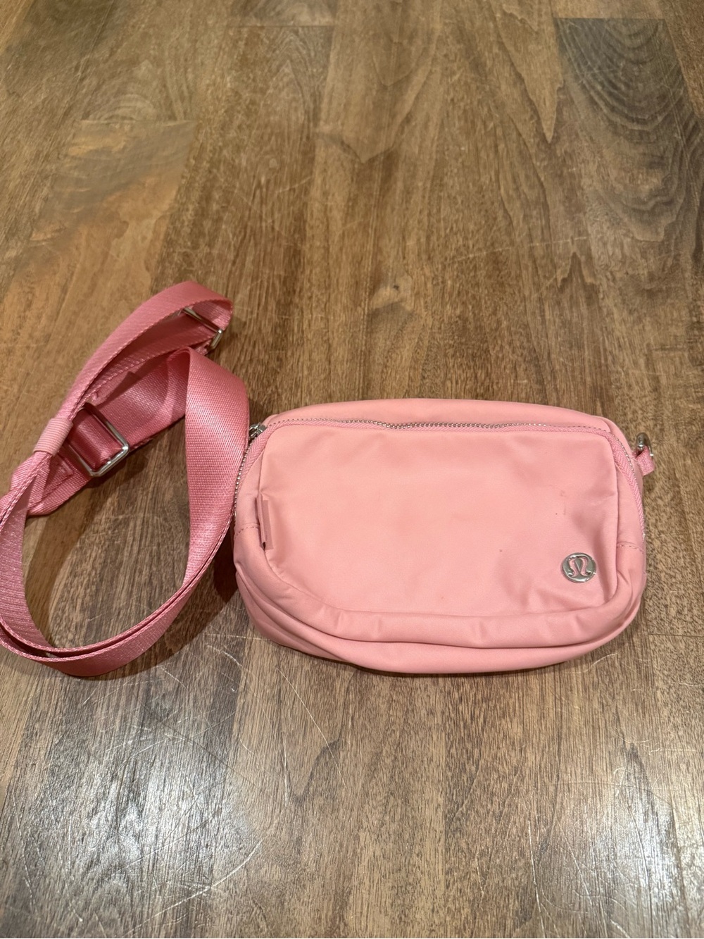 Lululemon Everywhere Crossbody Pink (2L)